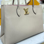 Louis Vuitton Lockme Shopper M57346